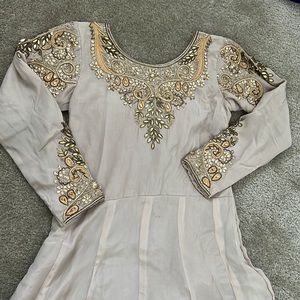 Indian/Pakistani/Afghan Suit